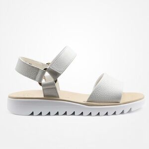 White leather Sandal. US 9 Never used.